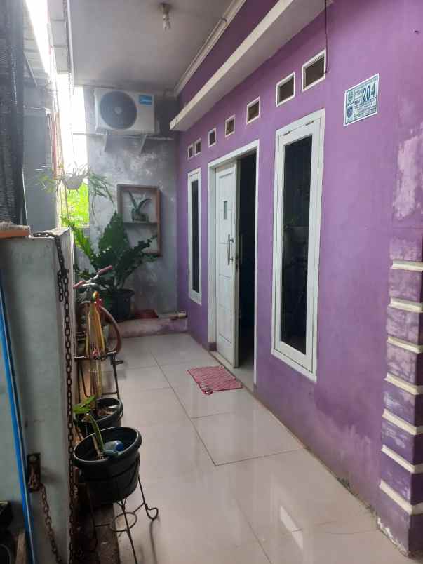 dijual rumah jl moran