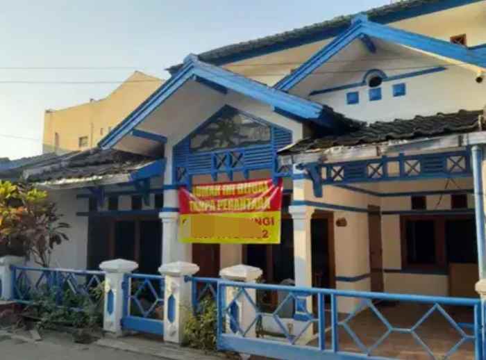 dijual rumah jl neptunus margahayu