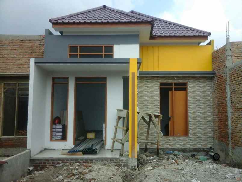 dijual rumah jl pembinaan hulu laut dendang