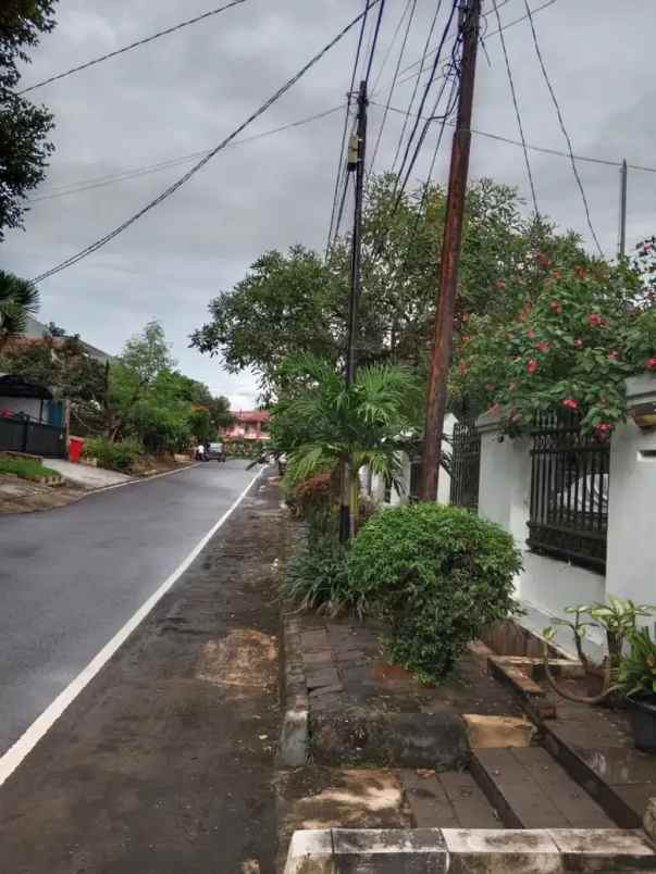 dijual rumah jl pondok kelapa raya