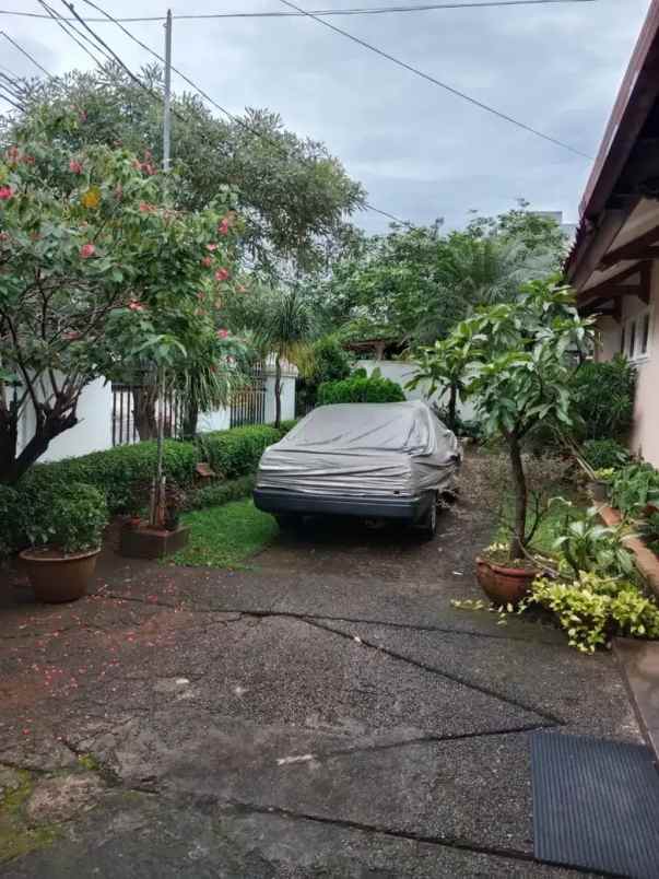 dijual rumah jl pondok kelapa raya