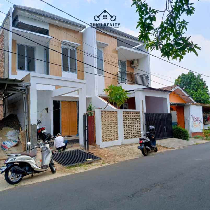 dijual rumah jl ray siliwangi