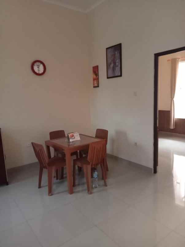 dijual rumah jl raya abdul gani