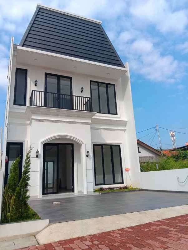 dijual rumah jl raya caman jatibening