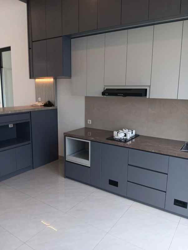 dijual rumah jl raya caman jatibening