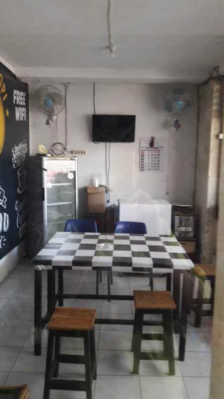 dijual rumah jl raya kartini