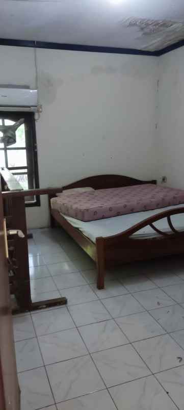 dijual rumah jl sembrodro pondok