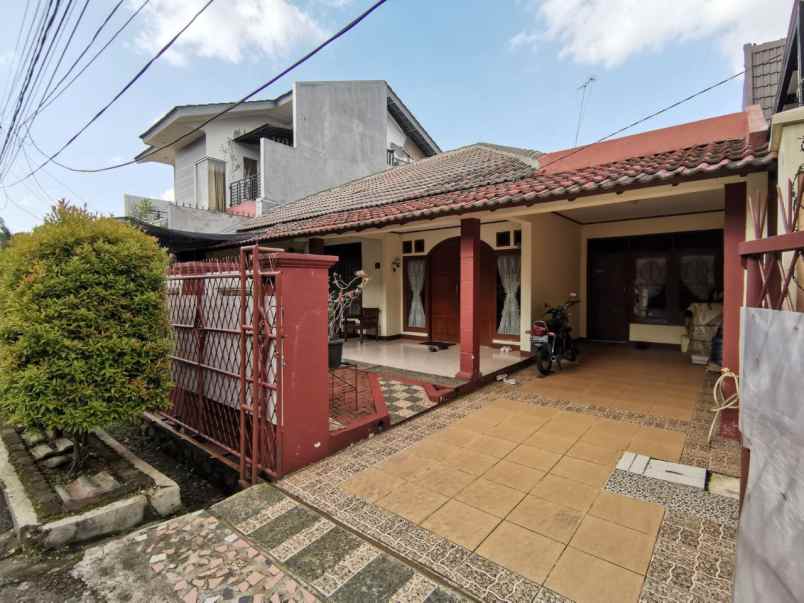 dijual rumah jl siliwangi pamulang bar