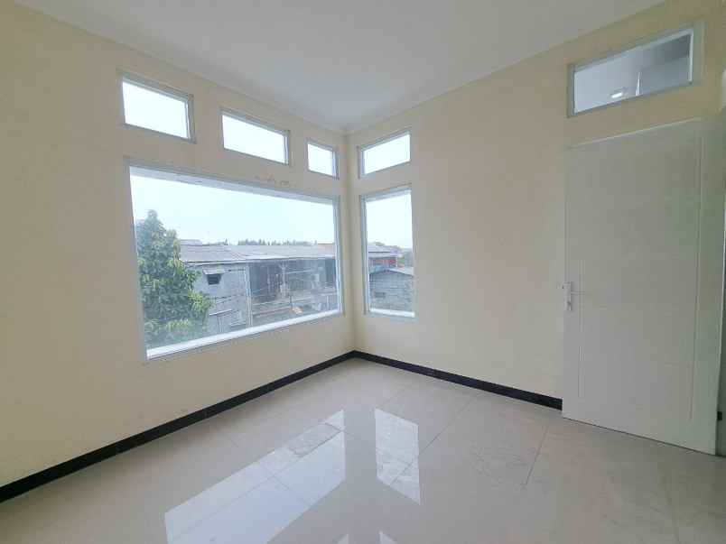 dijual rumah jl tb simatupang