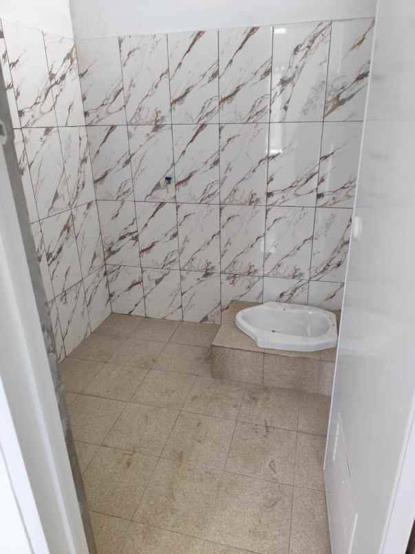 dijual rumah jln bojongwaru rancamulya