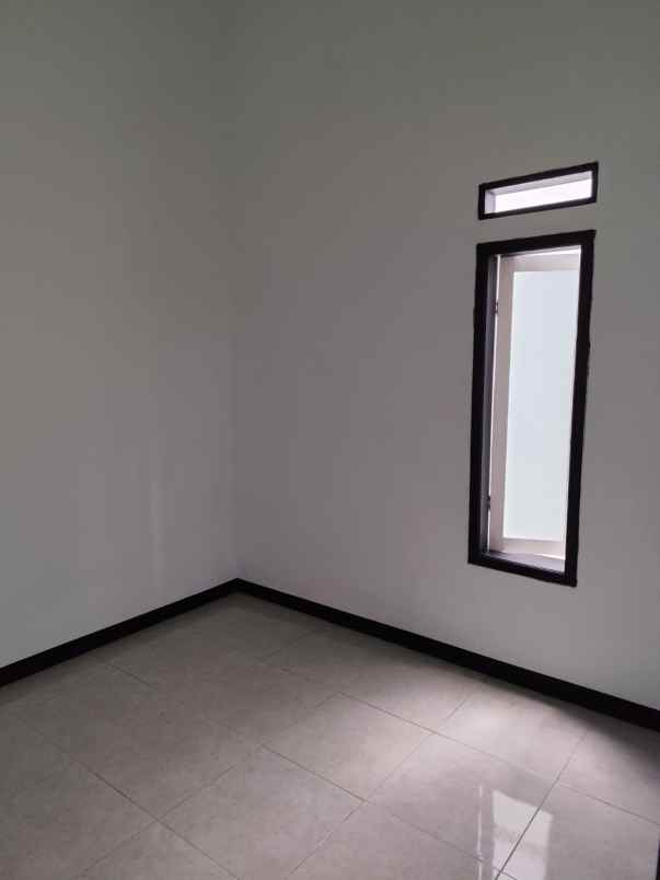 dijual rumah jln bojongwaru rancamulya