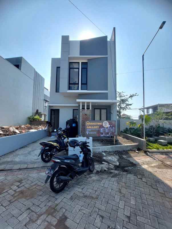 dijual rumah junrejo batu jawa jawa timur