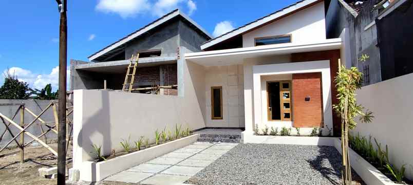 dijual rumah karangmojo tamanmaartani