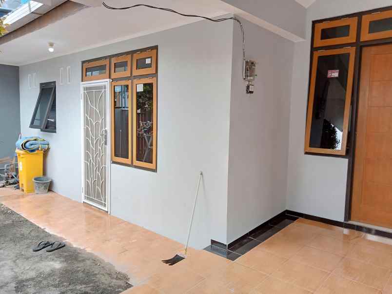 dijual rumah karangploso