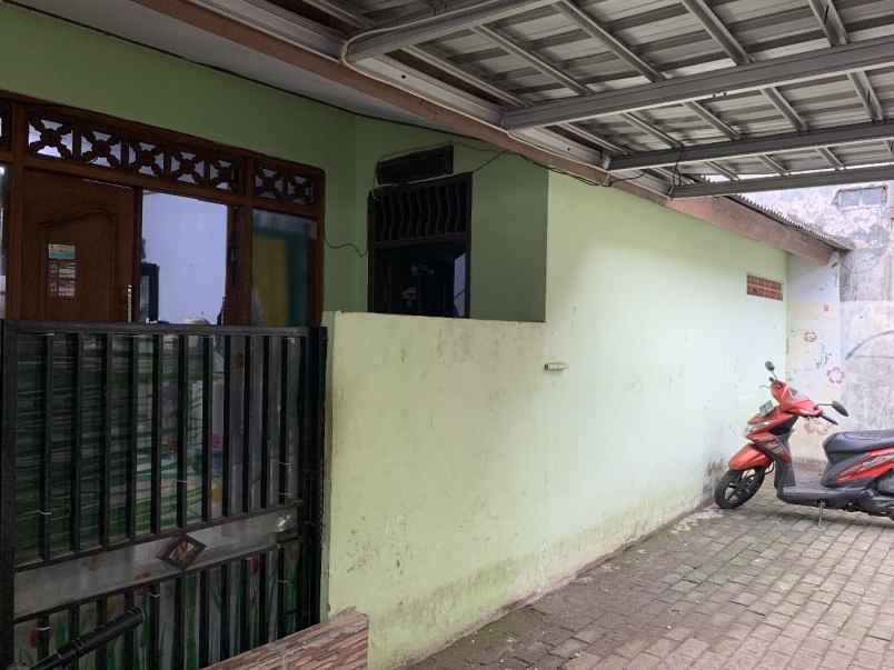 dijual rumah karawaci