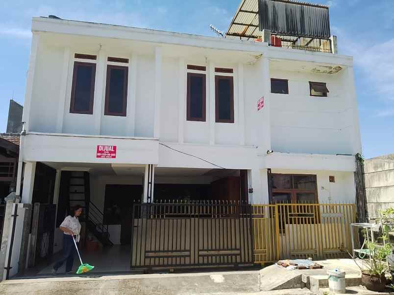 dijual rumah kawaluyaan indah soekarno