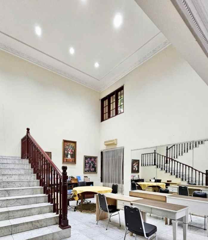 dijual rumah kebayoran lama