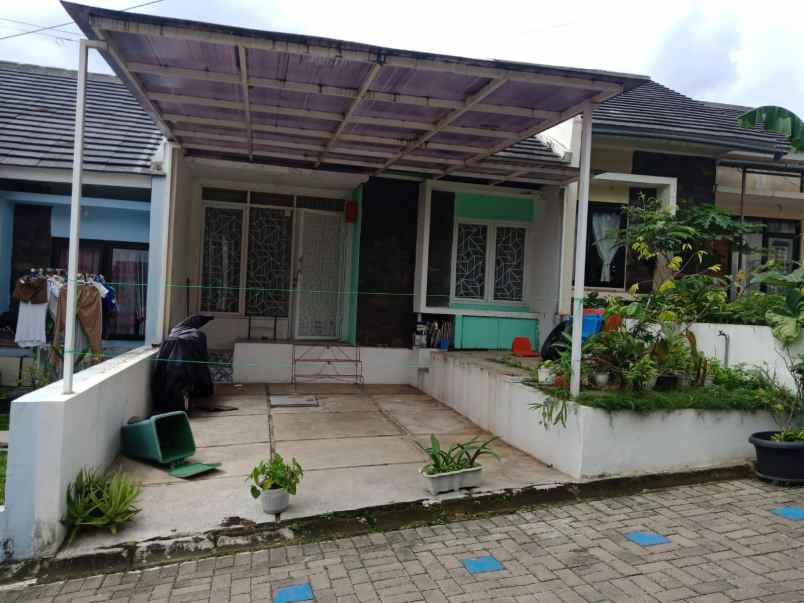 dijual rumah kec cimahi utara