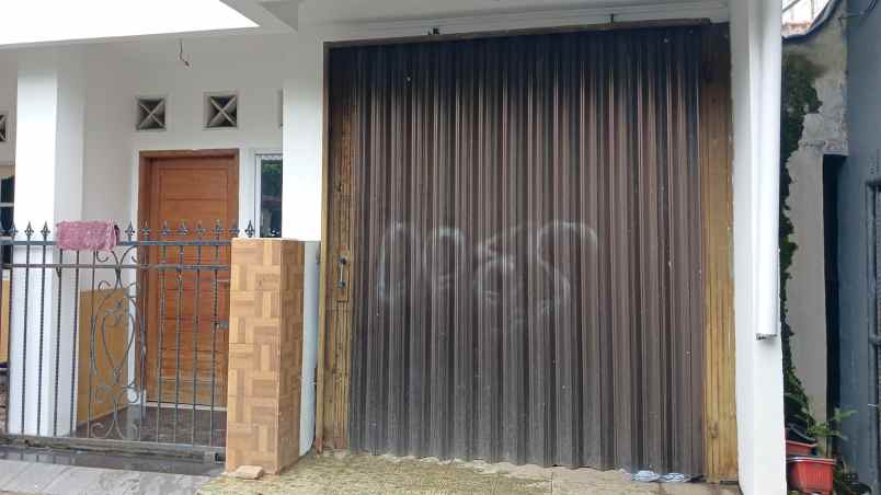 dijual rumah kedaung