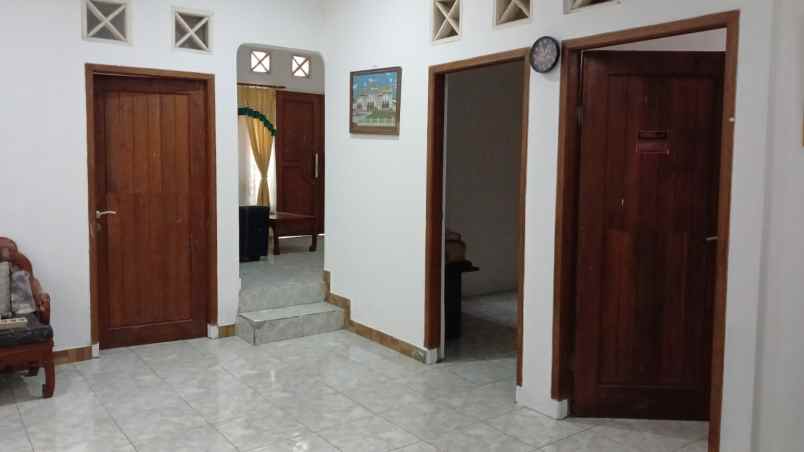 dijual rumah kedaung