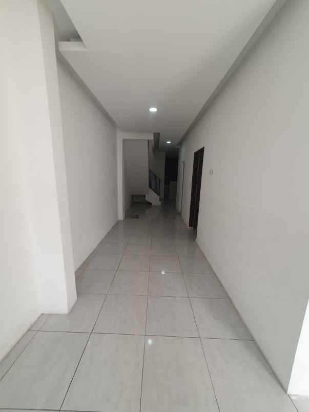 dijual rumah kelapa gading