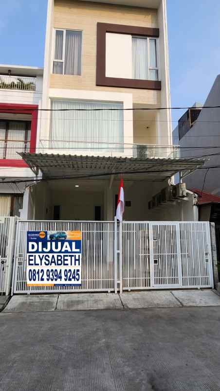 dijual rumah kelapa gading