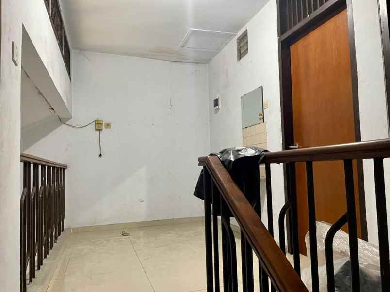 dijual rumah kelapa gading