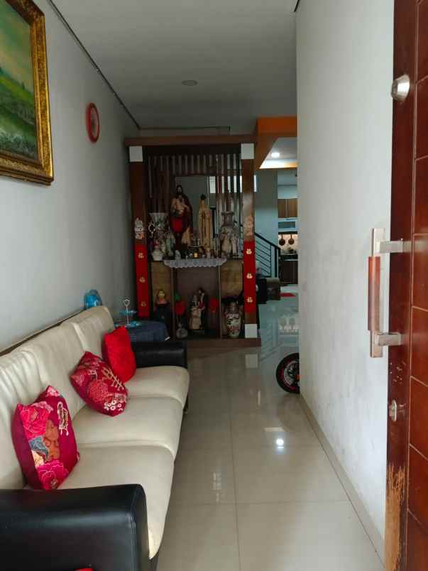 dijual rumah kelapa gading