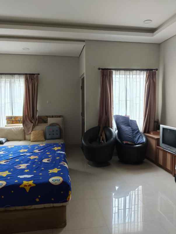 dijual rumah kelapa gading