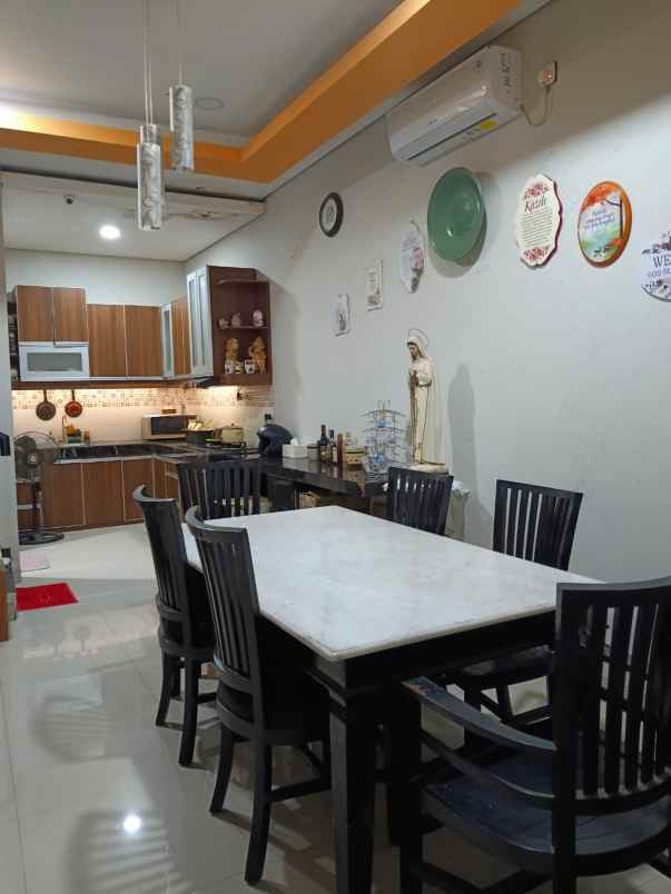 dijual rumah kelapa gading