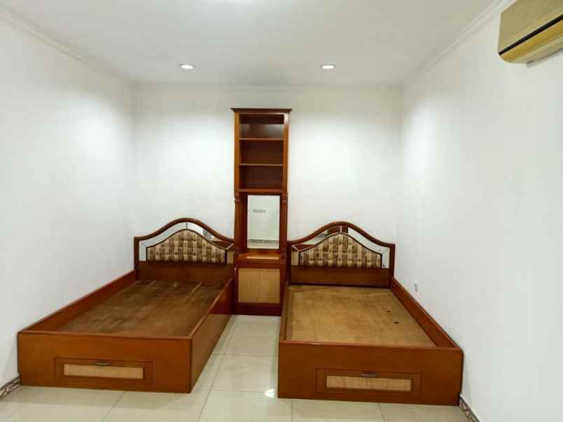 dijual rumah kelapa hybrida kelapa gading