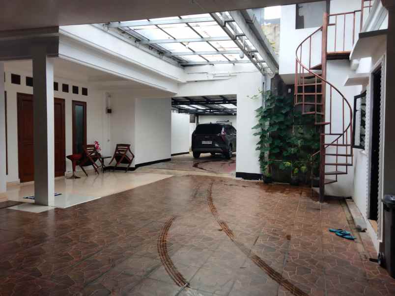 dijual rumah kemang jakarta selatan