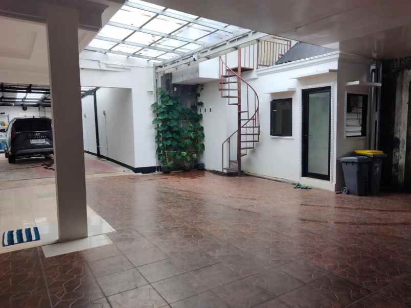 dijual rumah kemang jakarta selatan