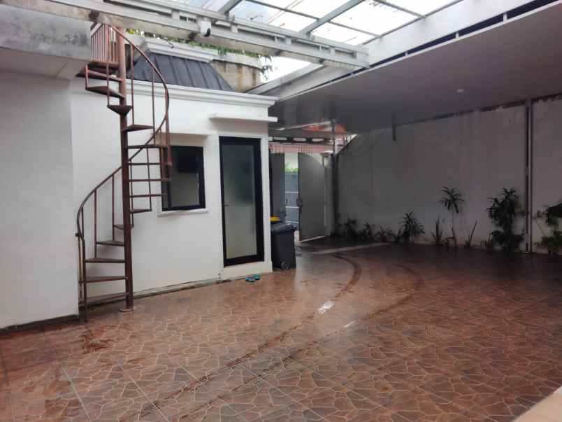 dijual rumah kemang jakarta selatan