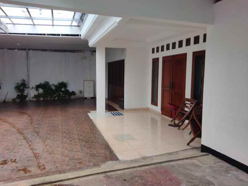 dijual rumah kemang jakarta selatan