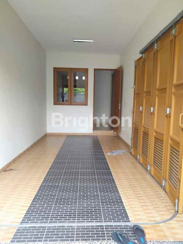 dijual rumah kemang timur