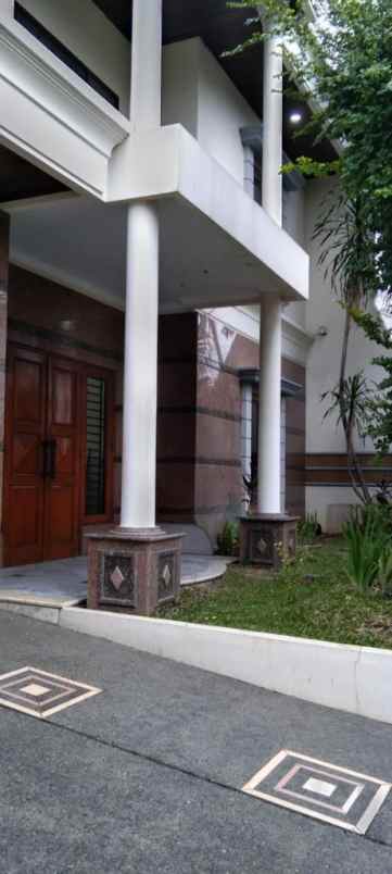 dijual rumah kemang timur