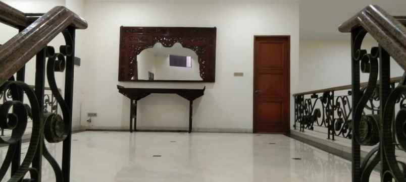 dijual rumah kemang timur