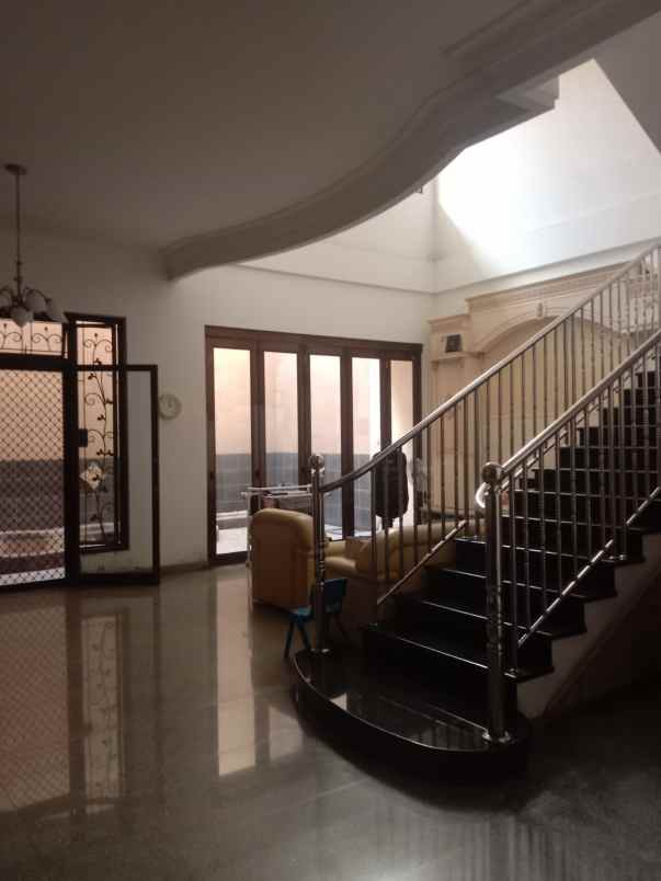 dijual rumah kertajaya indah