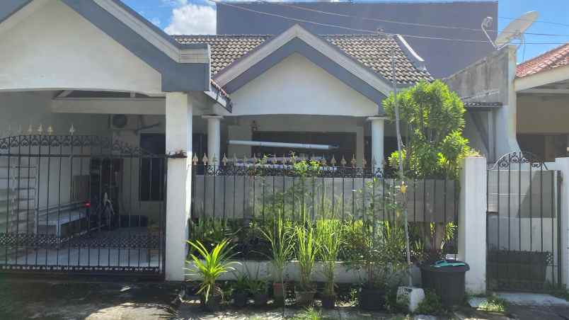 dijual rumah ketintang madya jambangan