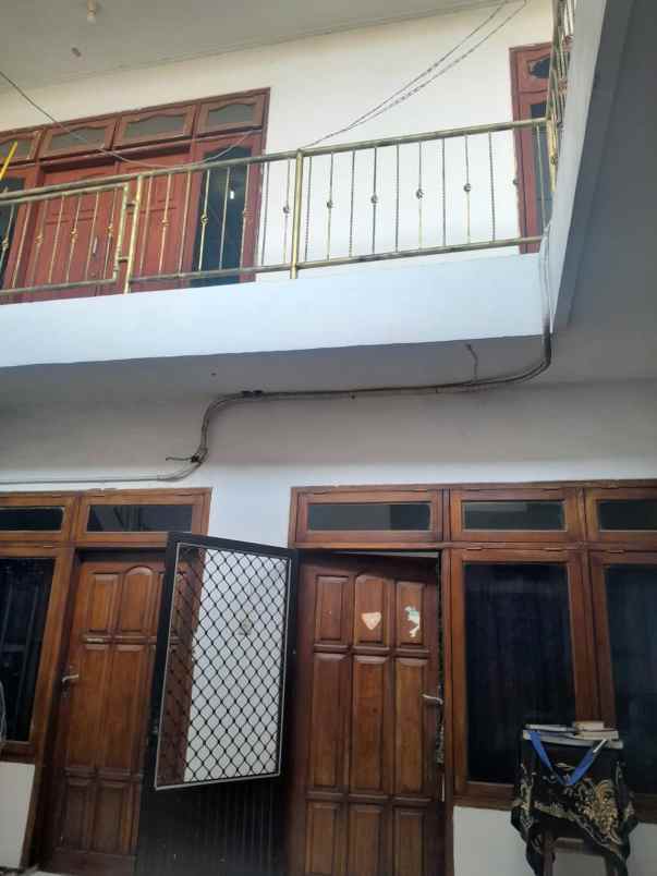 dijual rumah ketintang madya jambangan