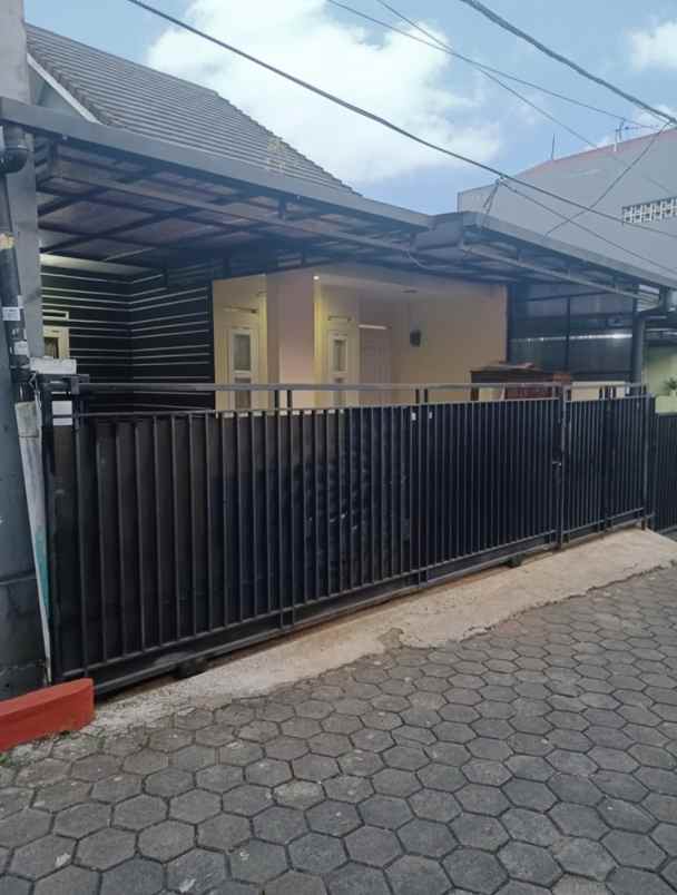 dijual rumah kodau jatimekar