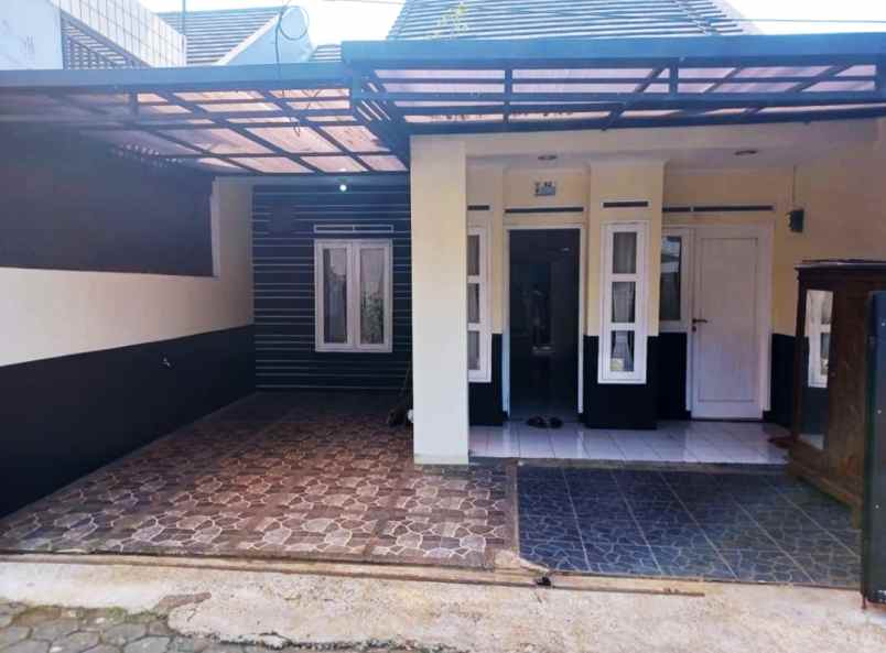 dijual rumah kodau jatimekar