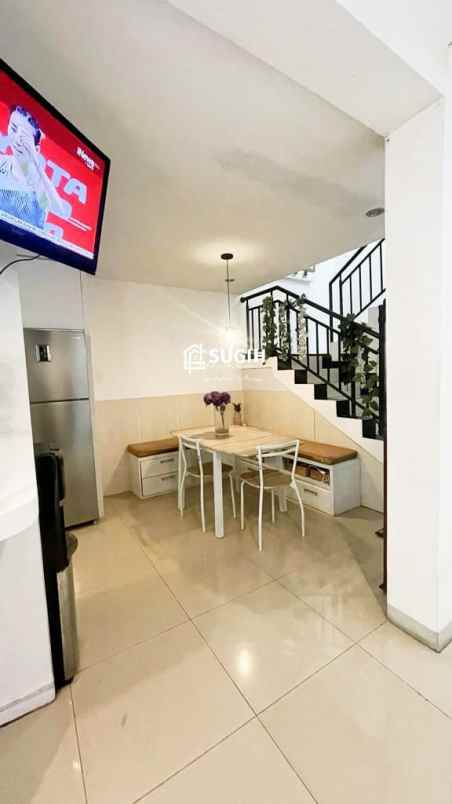 dijual rumah komplek cikutra baru