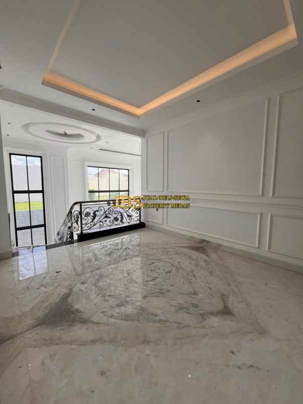 dijual rumah komplek graha metropolitan