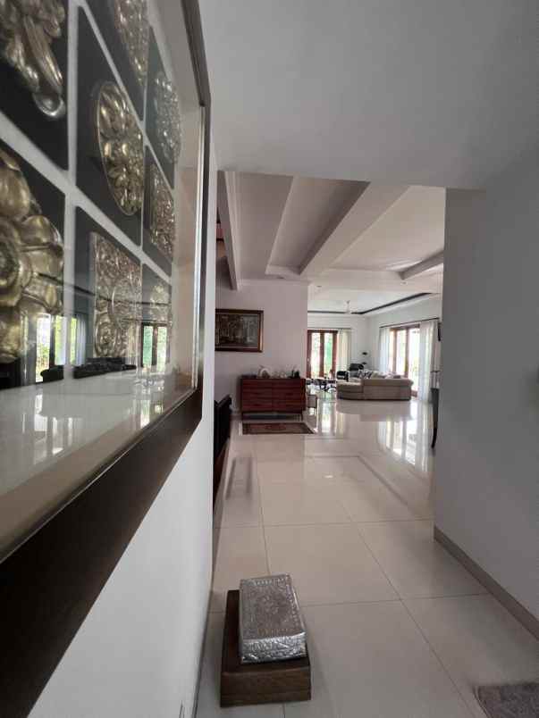 dijual rumah komplek jati indah