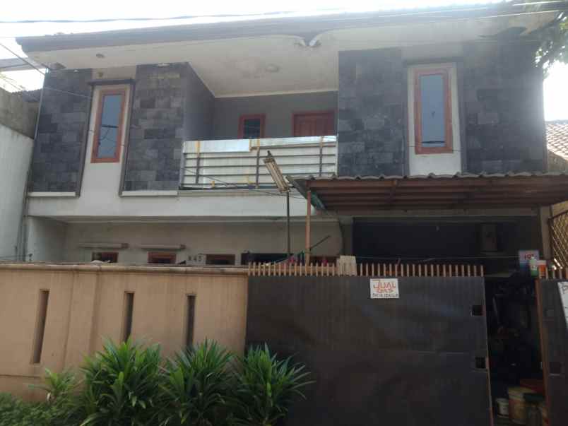 dijual rumah komplek kopo indah