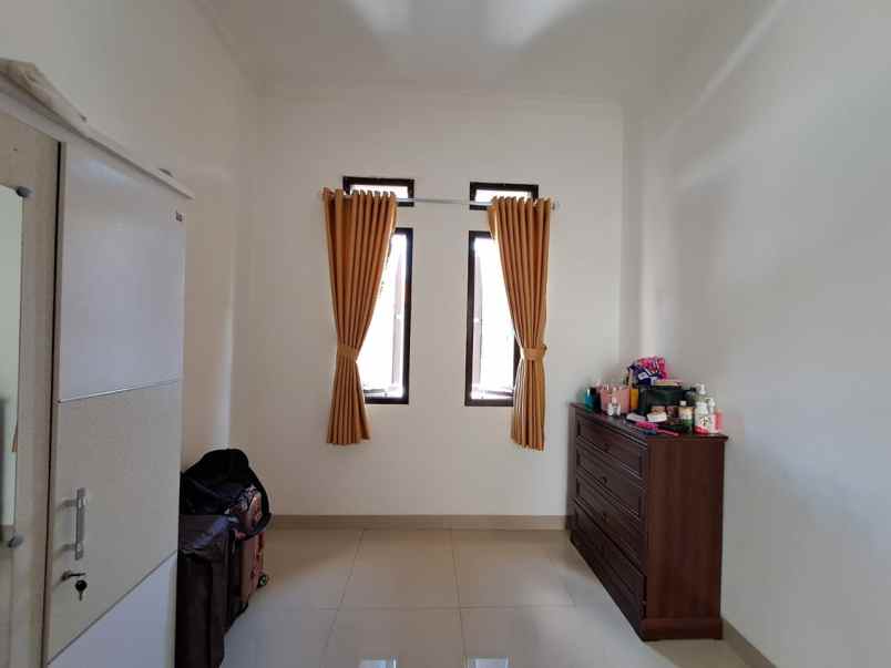 dijual rumah komplek pasir jaya bkr