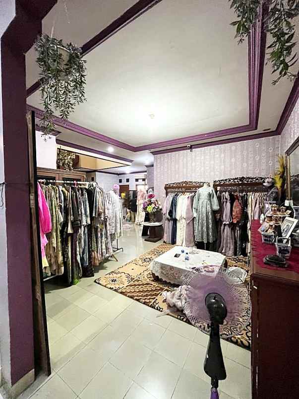 dijual rumah komplek pesanggrahan