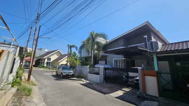 dijual rumah komplek pp jl ngesrep
